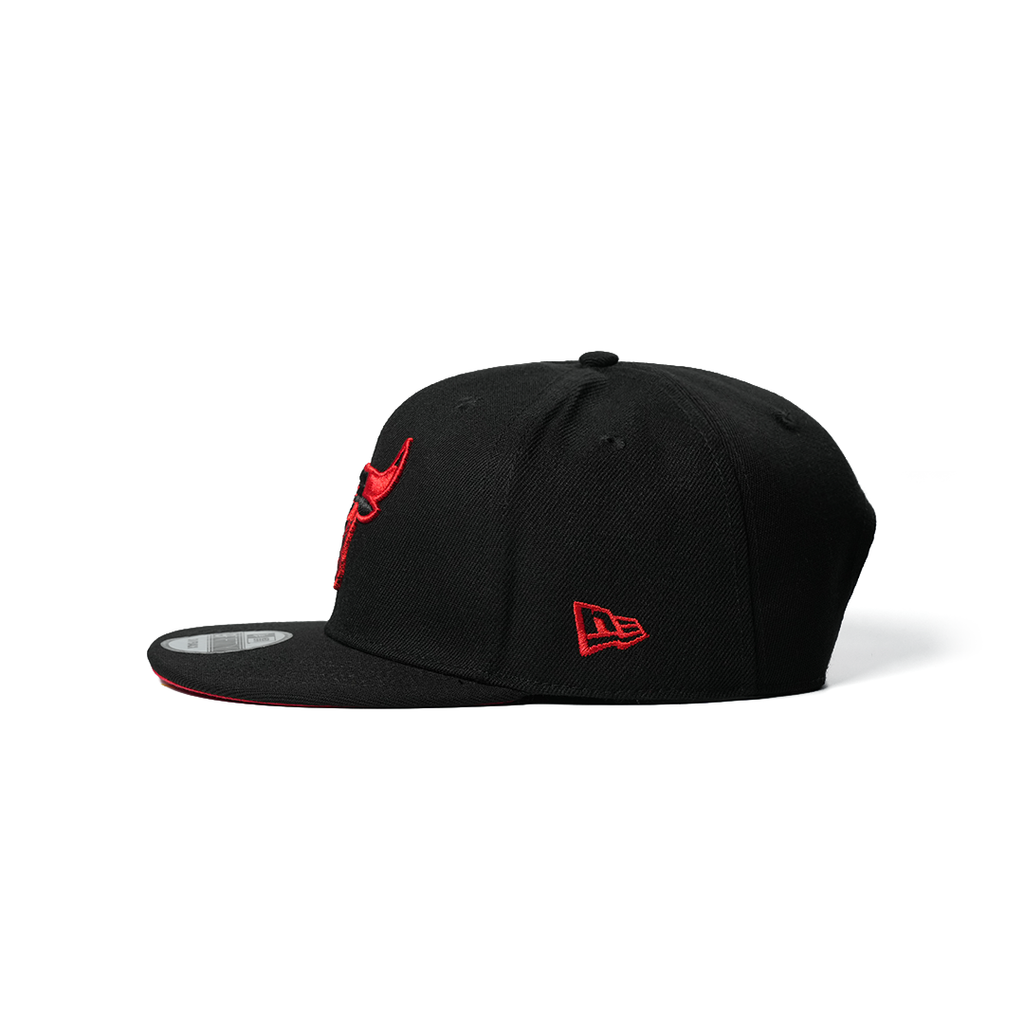 NEW ERA 9FIFTY CHICAGO BULLS CHAMPIONS RED HORN EDITION