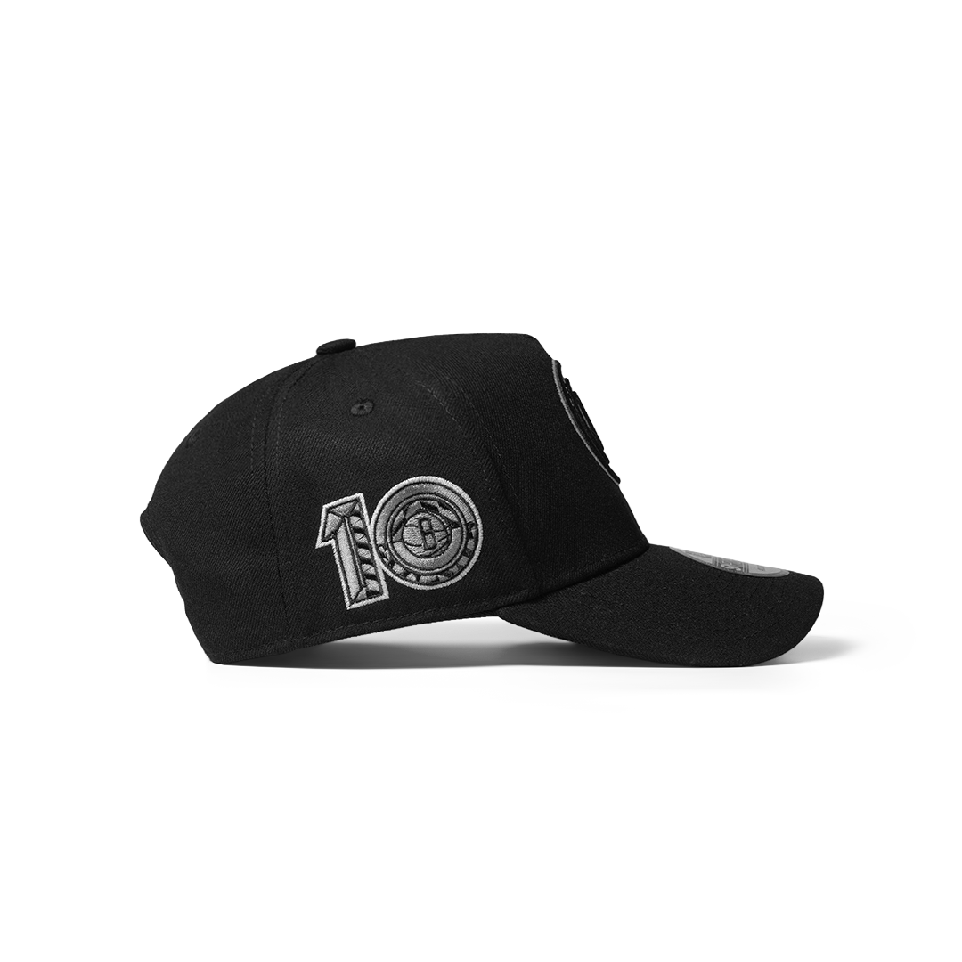 NEW ERA 9FORTY A-FRAME BROOKLYN NETS 10 ANNIVERSARY BLACK PRIME EDITION