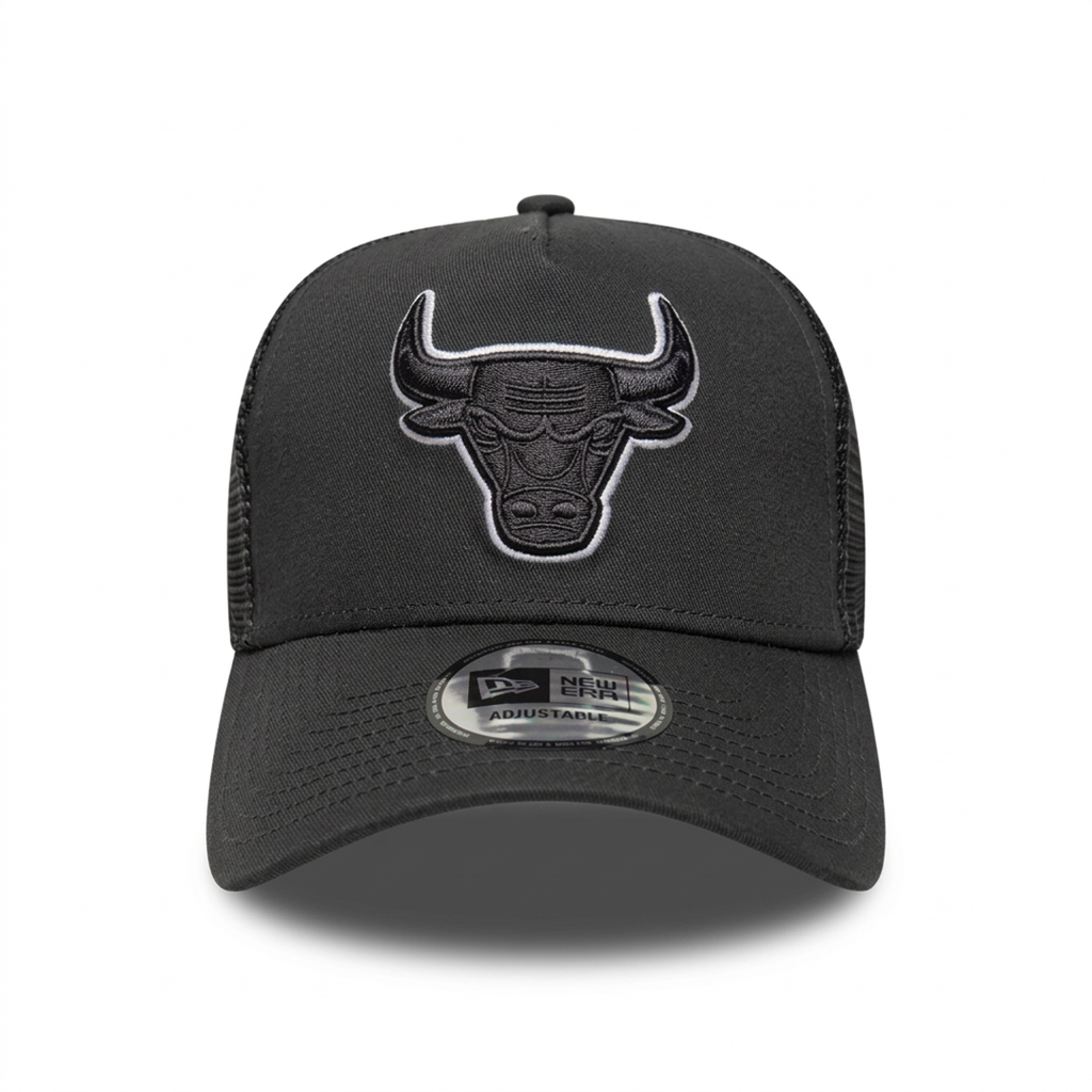 NEW ERA 9FORTY A-FRAME CHICAGO BULLS OUTLINE BLACK EDITION TRUCKER