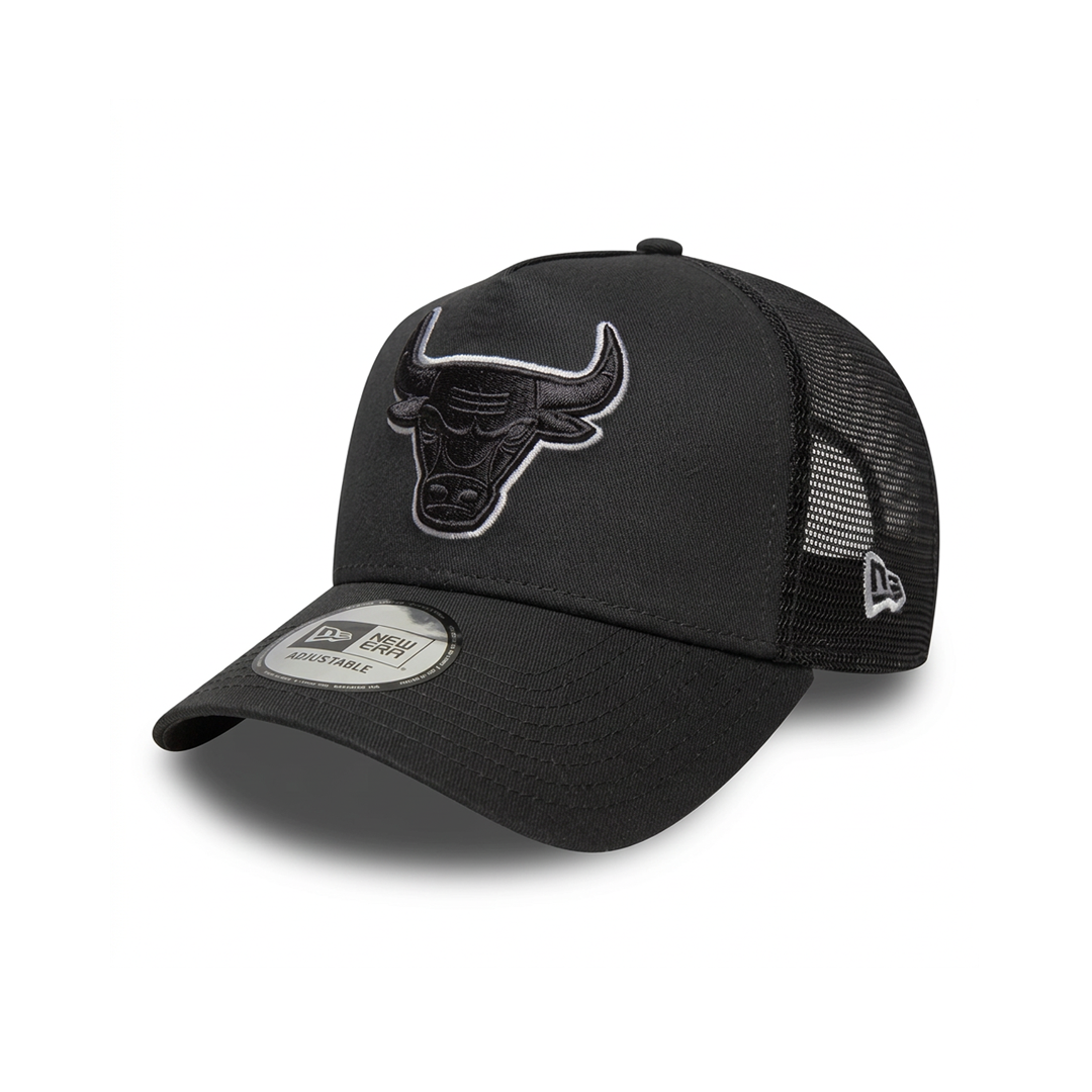 NEW ERA 9FORTY A-FRAME CHICAGO BULLS OUTLINE BLACK EDITION TRUCKER