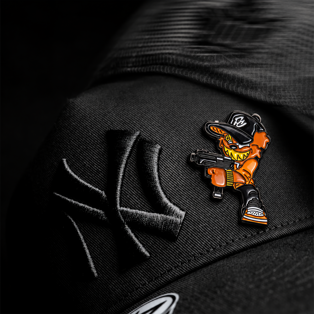 GANGSTER CAT PIN