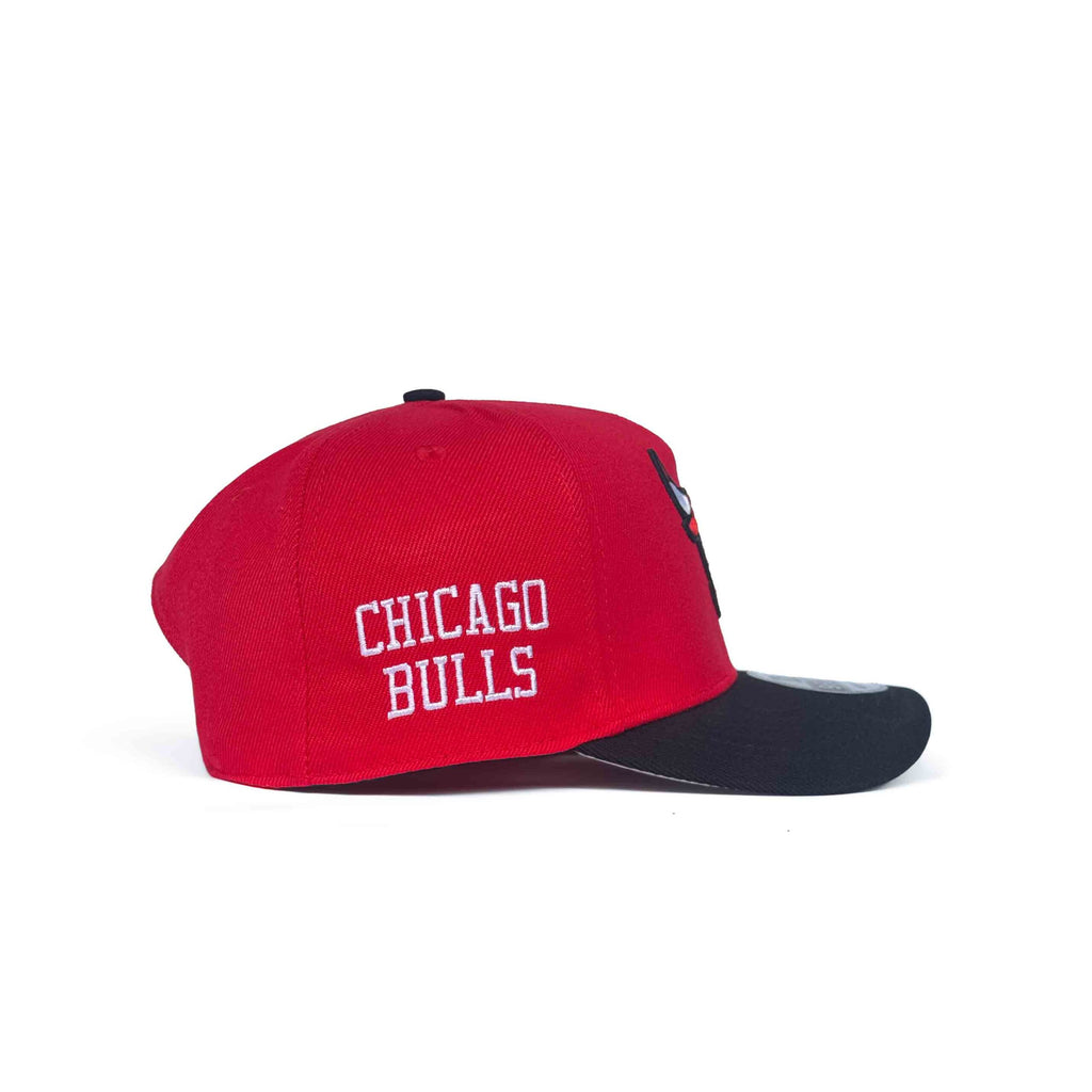 NEW ERA 9FORTY CHICAGO BULLS SIDE PATCH RED