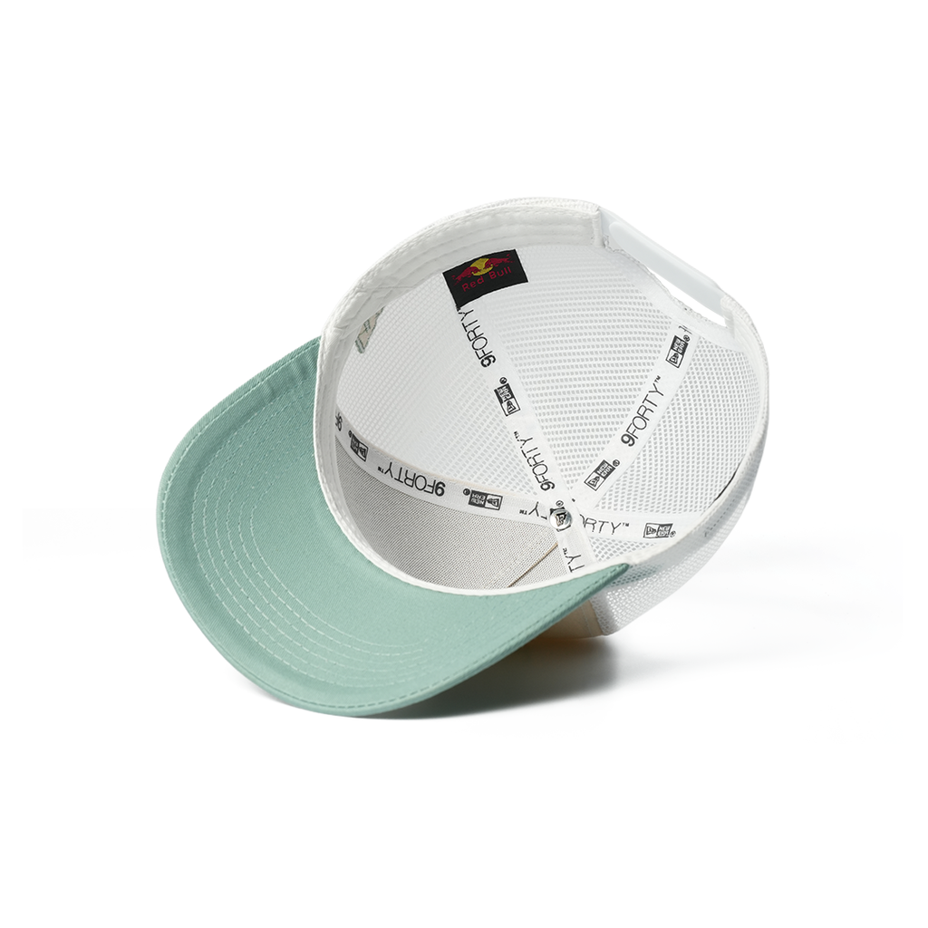 NEW ERA 9FORTY A-FRAME RED BULL F1 BEIGE TWO TONE SEASONAL TRUCKER