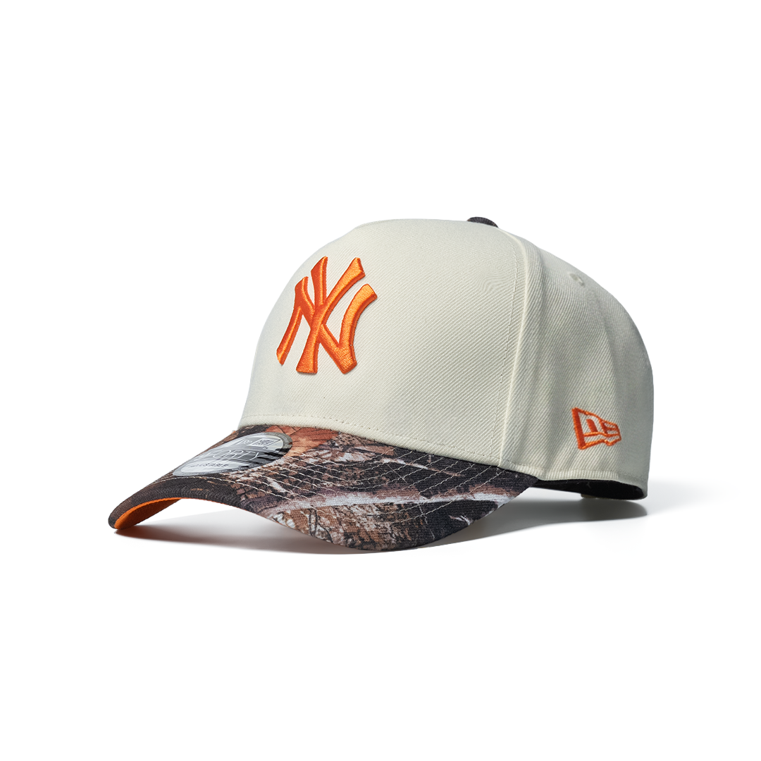 NEW ERA 9FORTY A-FRAME NEW YORK YANKEES WORLD SERIES 1999 CHROME TWO TONE EDITION