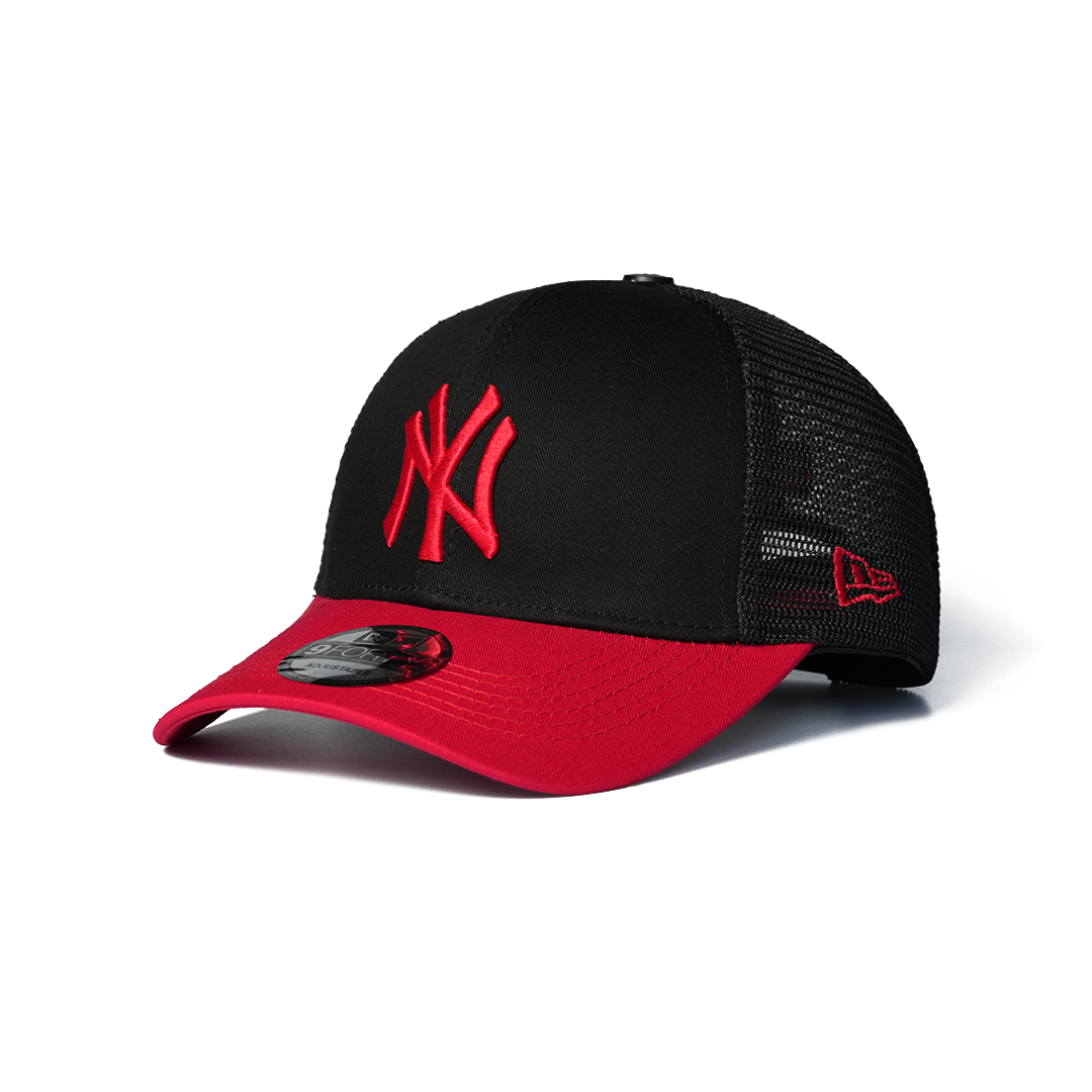NEW ERA 9FORTY NEW YORK YANKEES HOME FIELD BLACK/RED TRUCKER