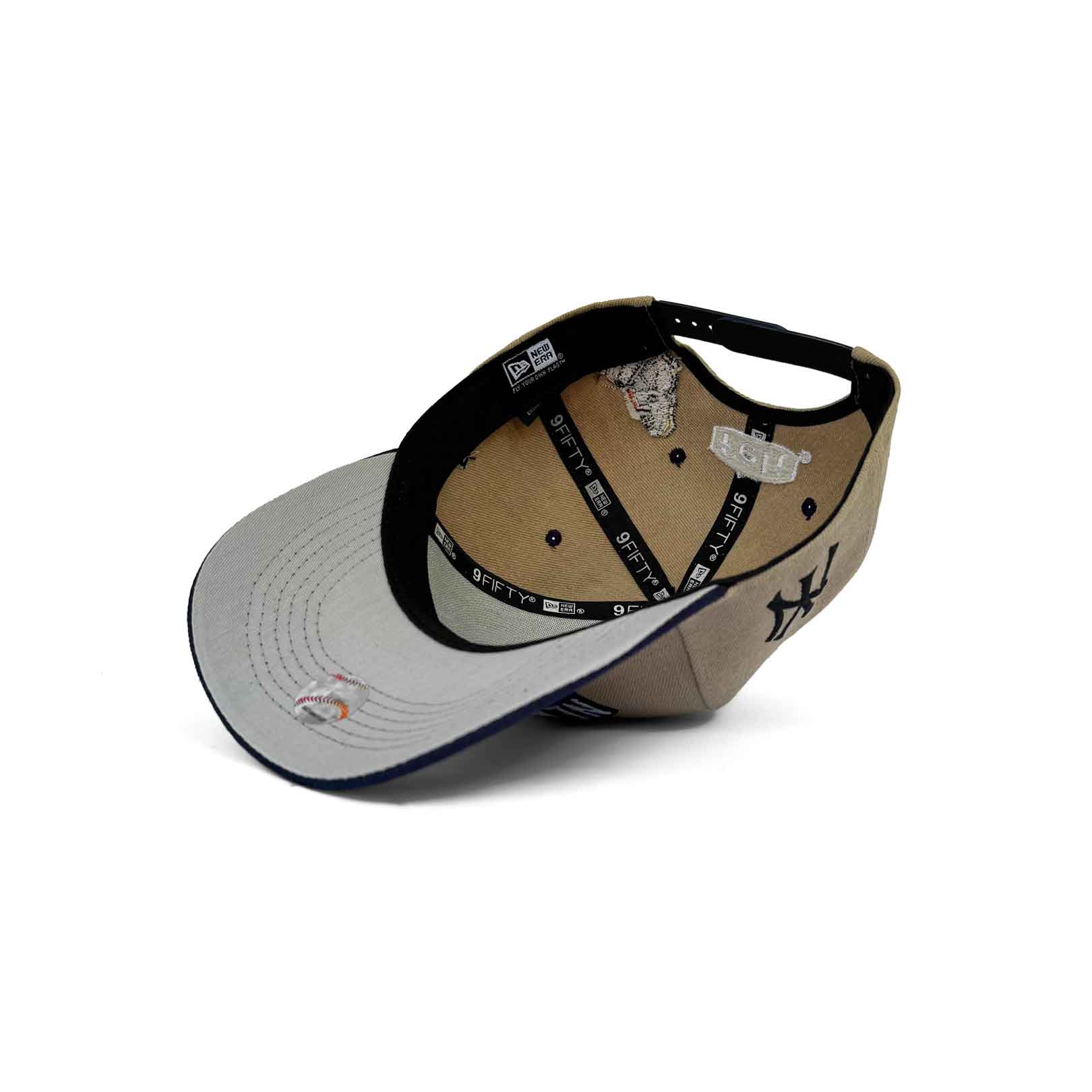 NEW ERA 9FIFTY FELT X MLB NEW YORK YANKEES LIGHT BEIGE LOW PROFILE - Image 4